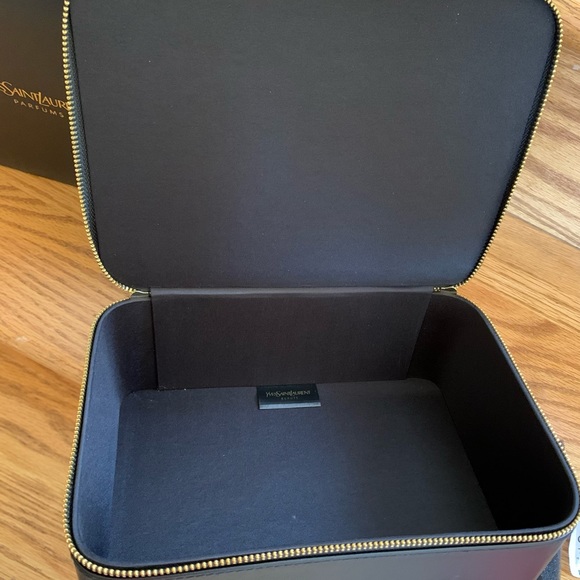 YSL Beaute Vanity Case Limited Edition Cosmetic Case Travel Case - New in Box - Picture 4 of 10